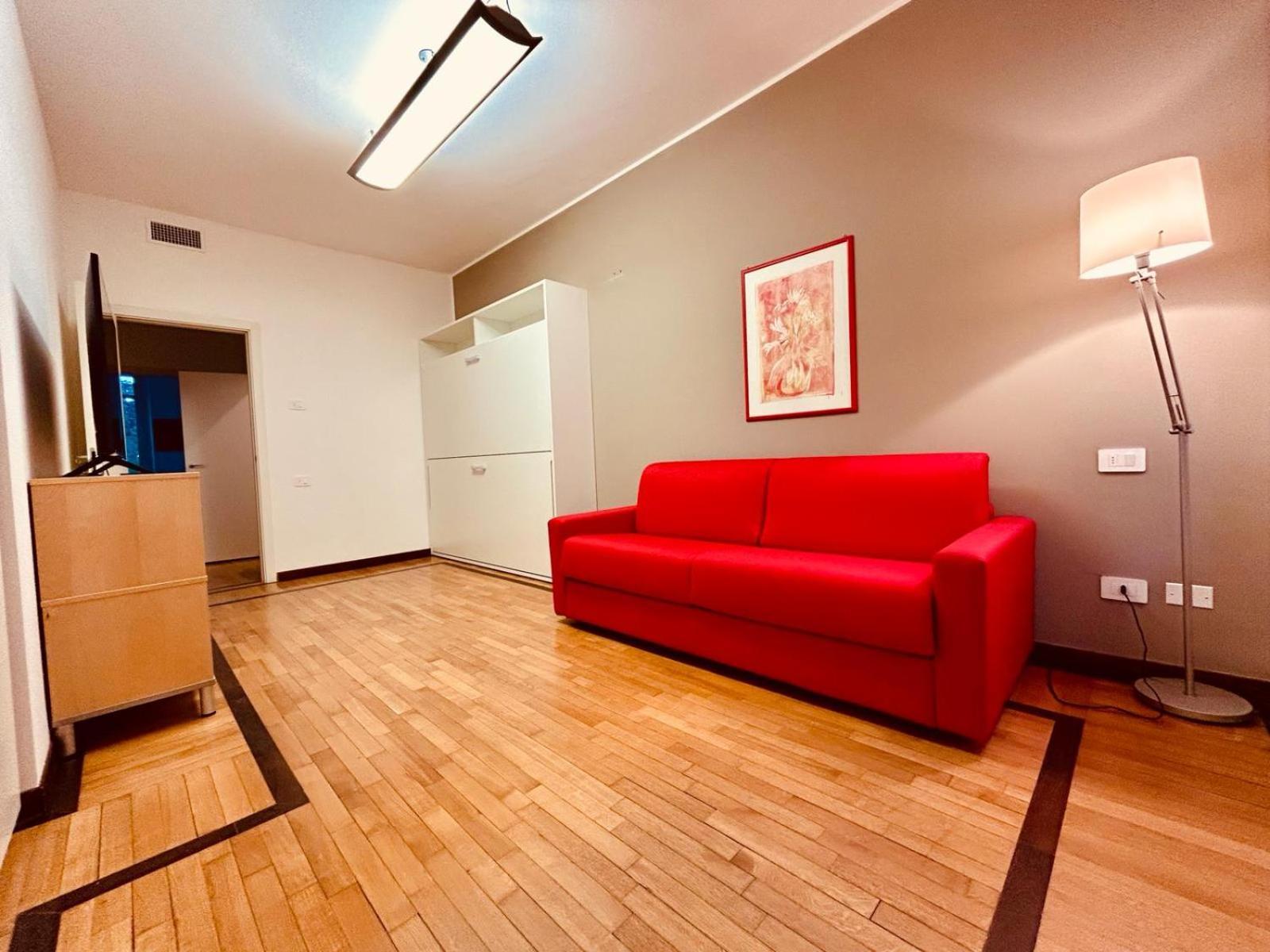 Apartmán Kibilu - Via Medaglie D'Oro Centro Citta Con Parcheggio Varese Exteriér fotografie
