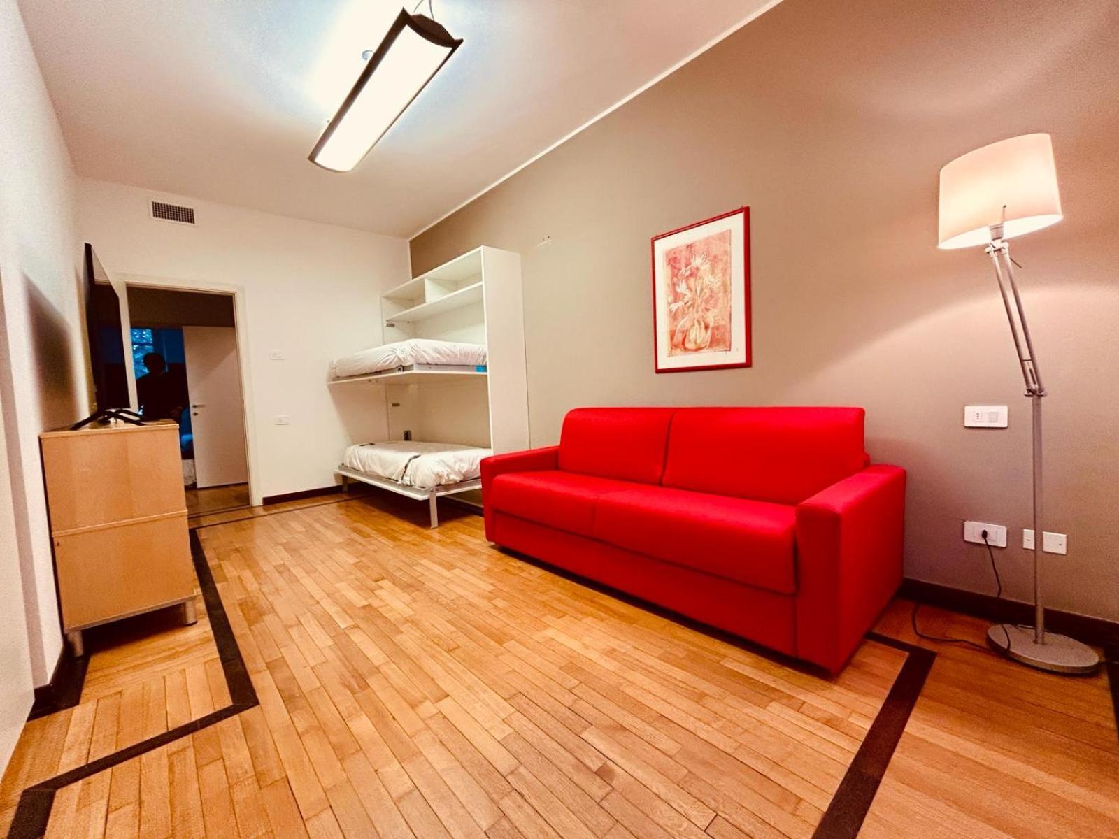 Apartmán Kibilu - Via Medaglie D'Oro Centro Citta Con Parcheggio Varese Exteriér fotografie